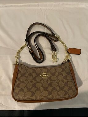 Teri Coach Purse